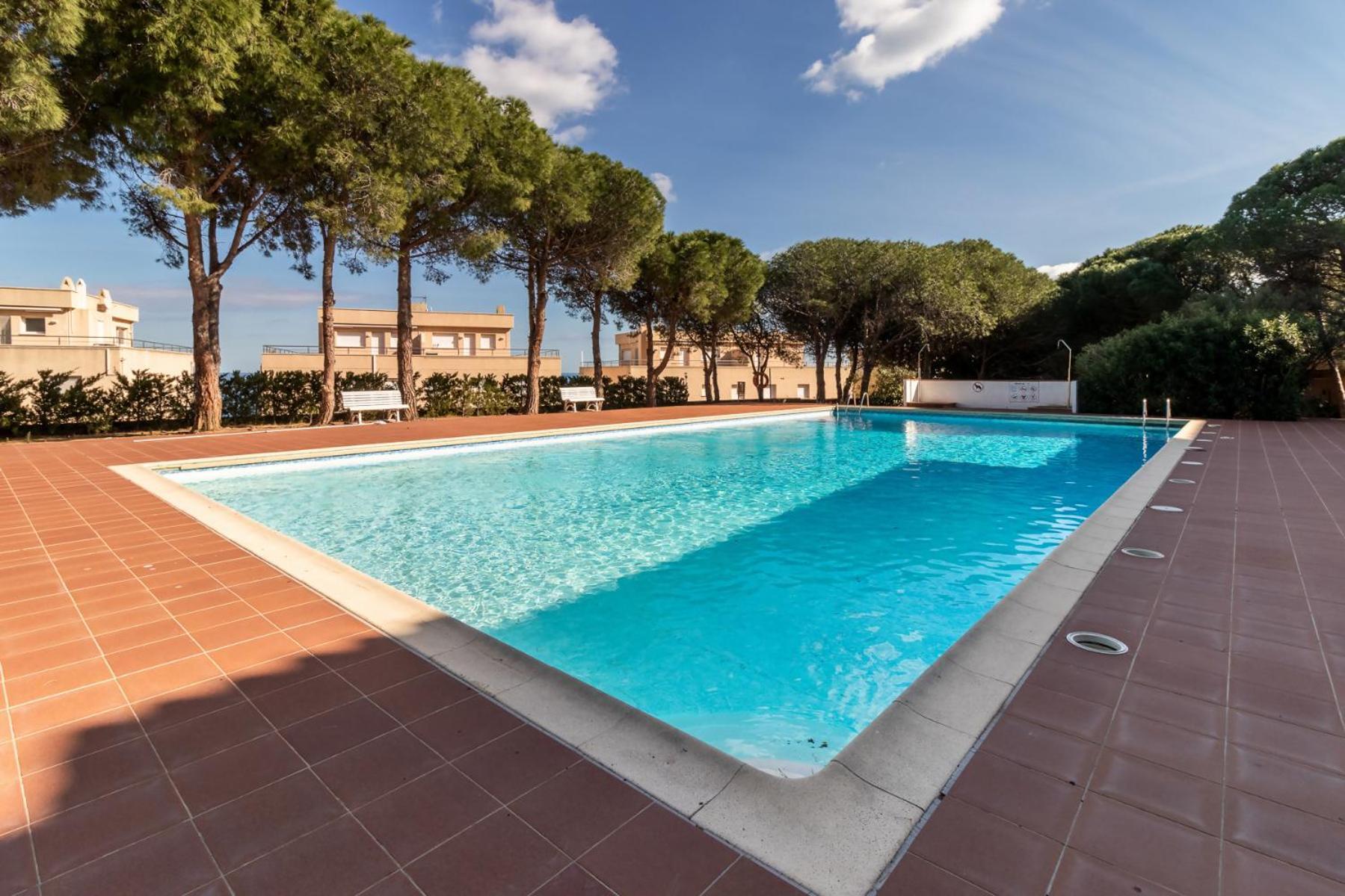 Apartment Fener De Dalt 84 Piscina Comunitaria Llanca
